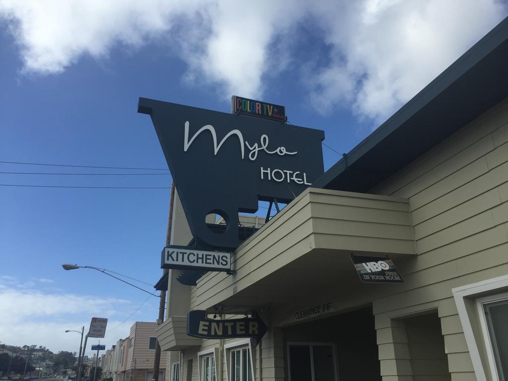 Mylo Hotel 3*
